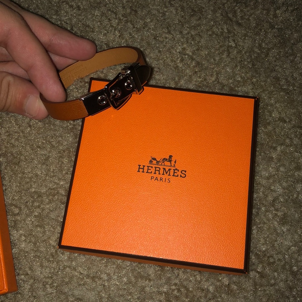 Authentic Hermès leather bracelet!!!